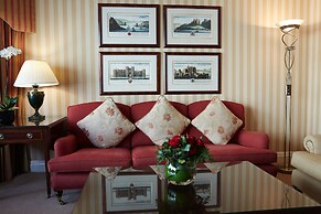 Cheval Thorney Court at Hyde Park