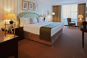 Cheval Thorney Court at Hyde Park