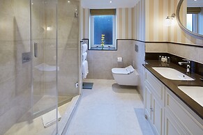 Cheval Thorney Court at Hyde Park