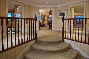 Cheval Thorney Court at Hyde Park