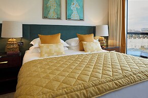 Cheval Gloucester Park at Kensington