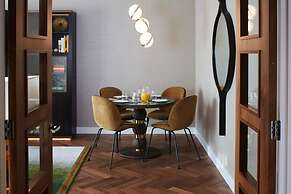 Cheval Gloucester Park at Kensington