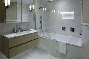 Cheval Gloucester Park at Kensington