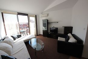 Menada Ravda Apartments