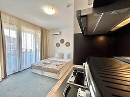 Menada Ravda Apartments