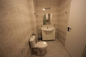 Menada Ravda Apartments