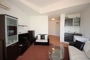 Menada Ravda Apartments