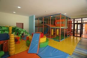 Menada Ravda Apartments