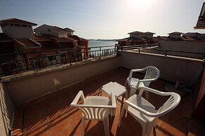 Menada Ravda Apartments