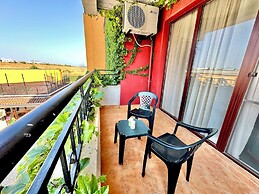 Menada Ravda Apartments