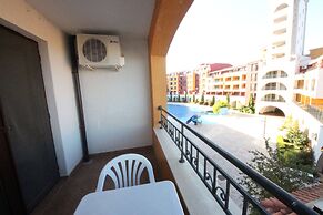 Menada Ravda Apartments