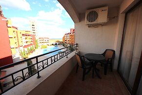 Menada Ravda Apartments