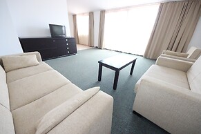 Menada Ravda Apartments