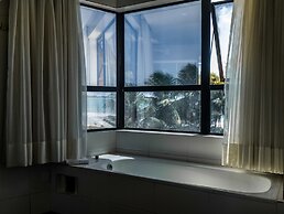 Bessa Beach Hotel