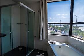 Bessa Beach Hotel