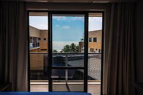 Bessa Beach Hotel