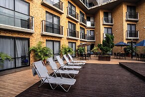 Bessa Beach Hotel