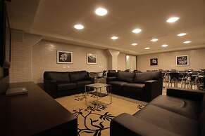 Hotel Confiance Batel