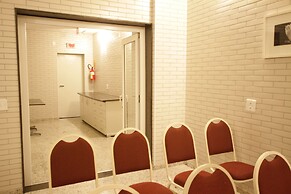 Hotel Confiance Batel