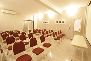 Hotel Confiance Batel