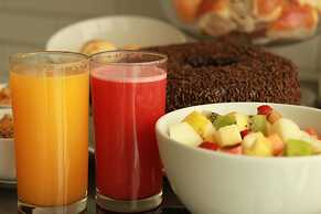 Hotel Confiance Batel