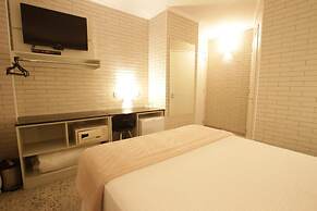 Hotel Confiance Centro Cívico