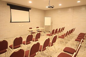 Hotel Confiance Centro Cívico