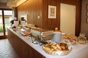 Belvivere Suites