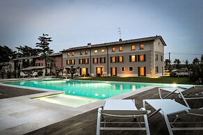 Belvivere Suites