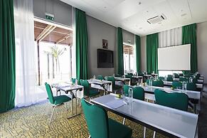 Park Inn by Radisson Hotel & Residence Duqm
