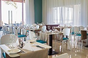 Park Inn by Radisson Hotel & Residence Duqm