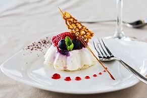 Park Inn by Radisson Hotel & Residence Duqm