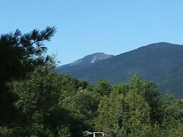 Mountain Brook Lodge