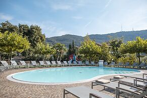 4LIMONI Apartment Resort