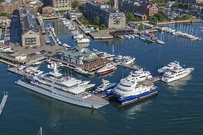 Boston Yacht Haven Inn & Marina