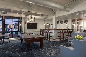 Boston Yacht Haven Inn & Marina