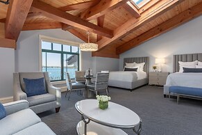 Boston Yacht Haven Inn & Marina
