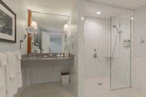 Boston Yacht Haven Inn & Marina