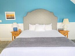 Harbor House Inn
