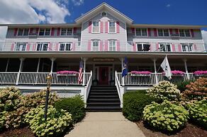 Harbor House Inn