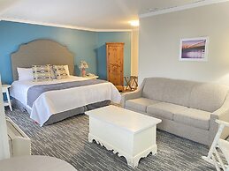 Harbor House Inn