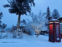 The Piccadilly Motel