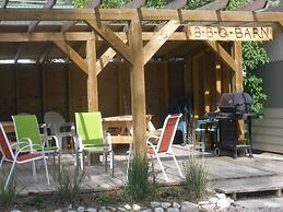 The Piccadilly Motel