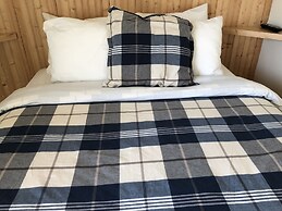 The Piccadilly Motel