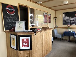The Piccadilly Motel