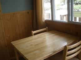 The Piccadilly Motel