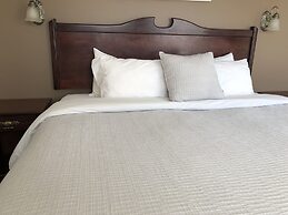 The Piccadilly Motel