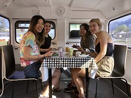 The Piccadilly Motel