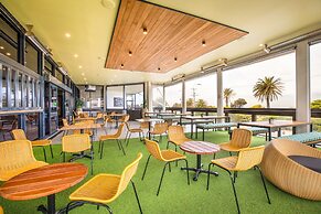 Nightcap at Sandringham Hotel