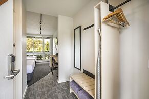 Nightcap at Seaford Hotel